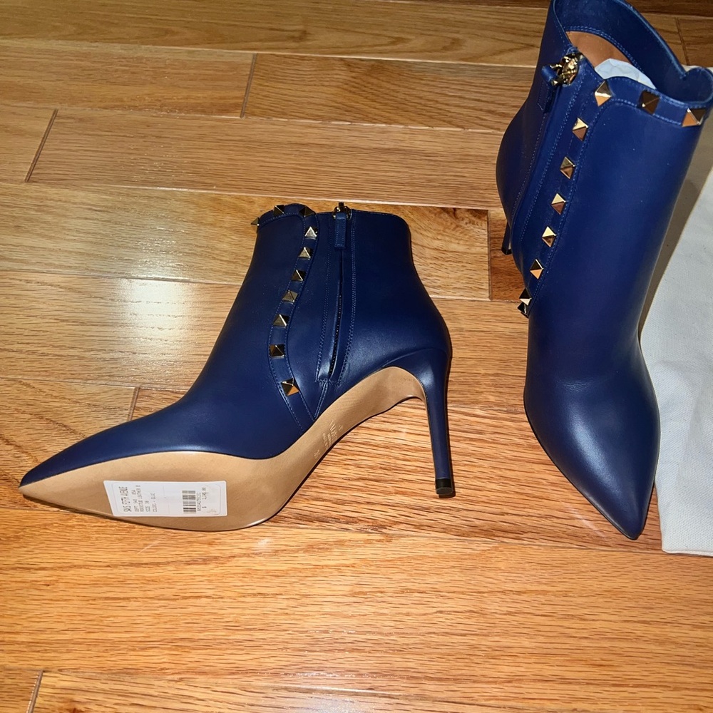 Valentino Garavani Navy/blue rockstud leather boot size 36 NWT